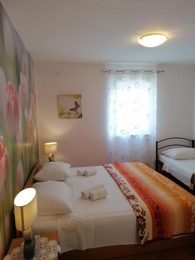 Apartments Marlen Mali Losinj Exterior photo